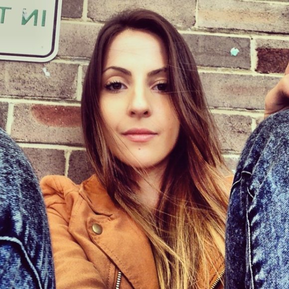 Meet your Posher, Laura - Picture 3 of 3